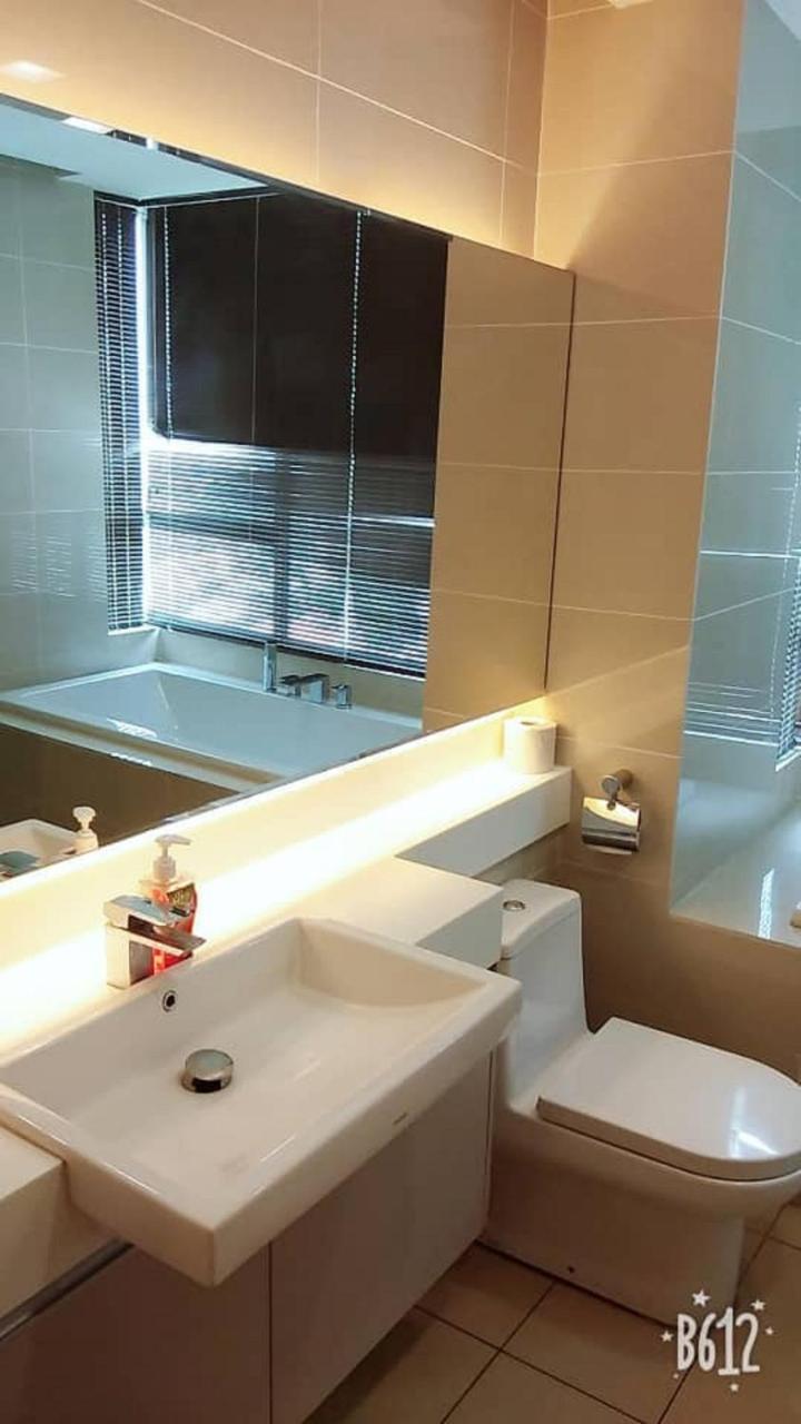 Apartment By Wgs Homestay Kuala Lumpur Bagian luar foto